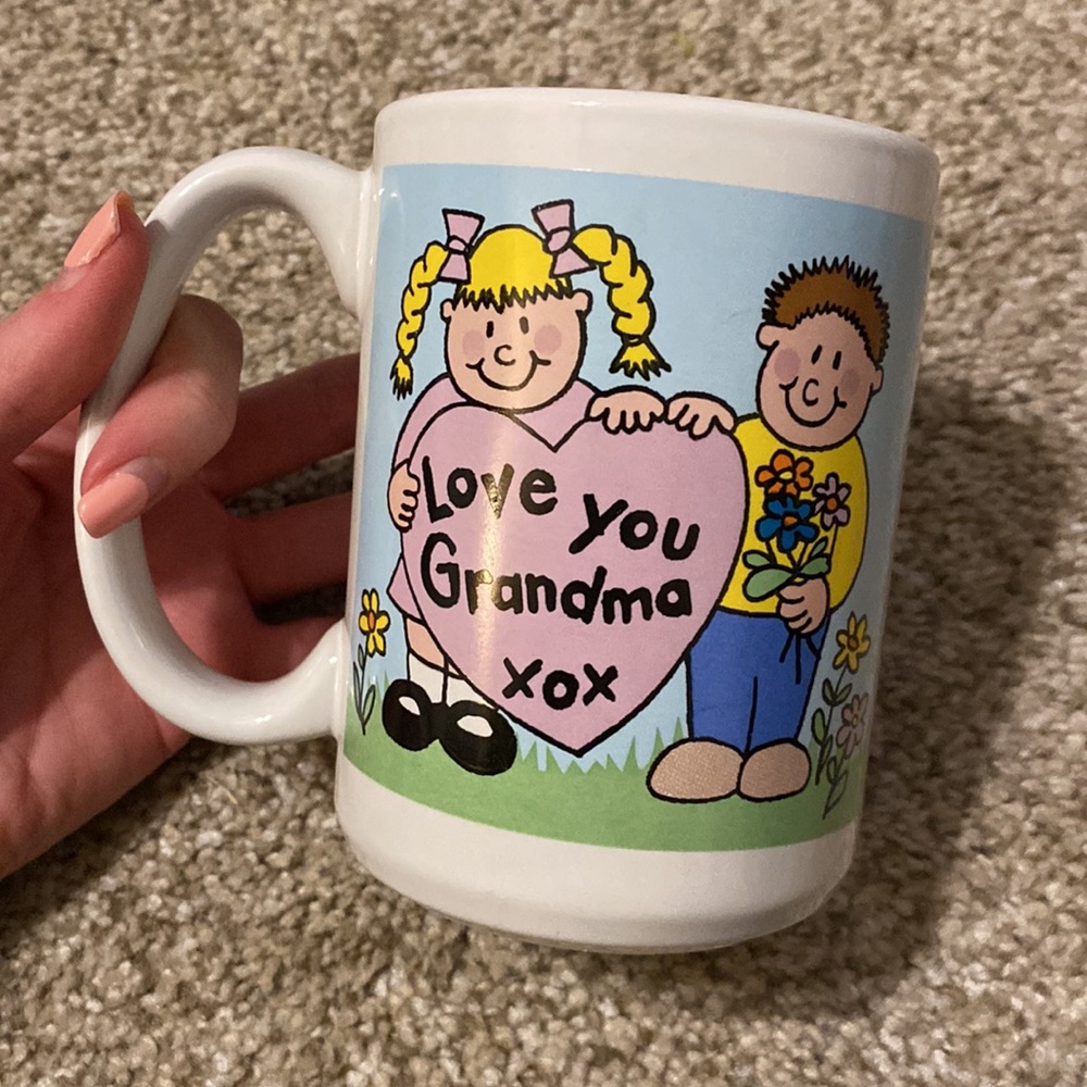 Vintage “World’s Best Grandma” Mug - Picture 3 of 5